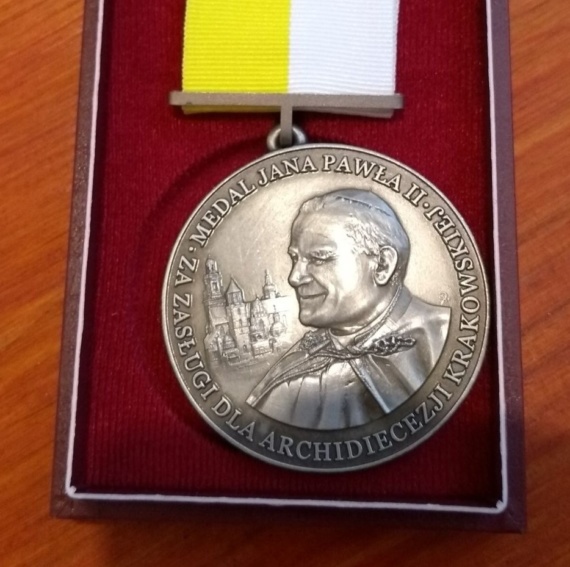 Srebrny Medal Papieski